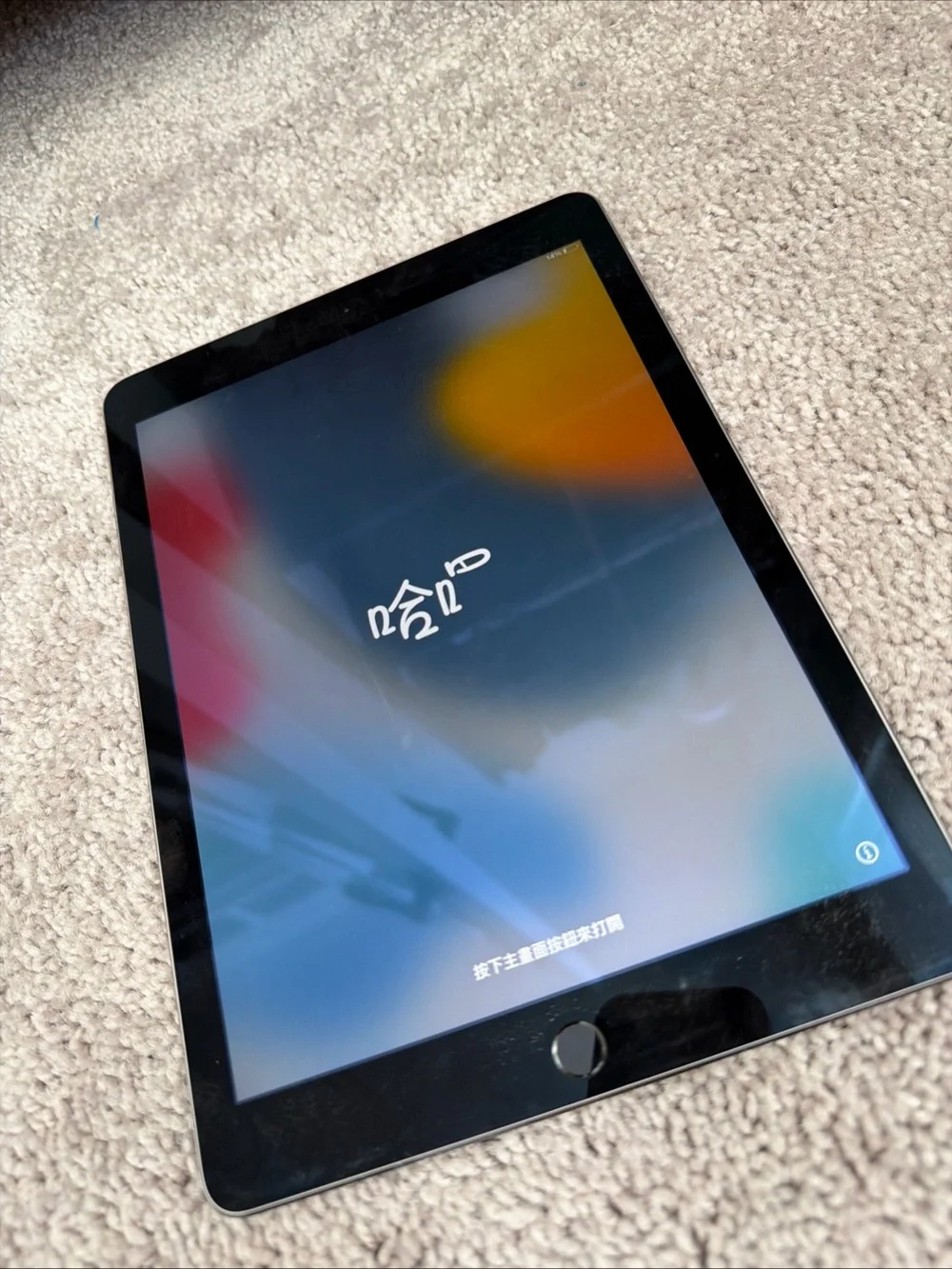 Apple iPad Air A1566 Wi‑Fi tablet - works well but battery drains quickly